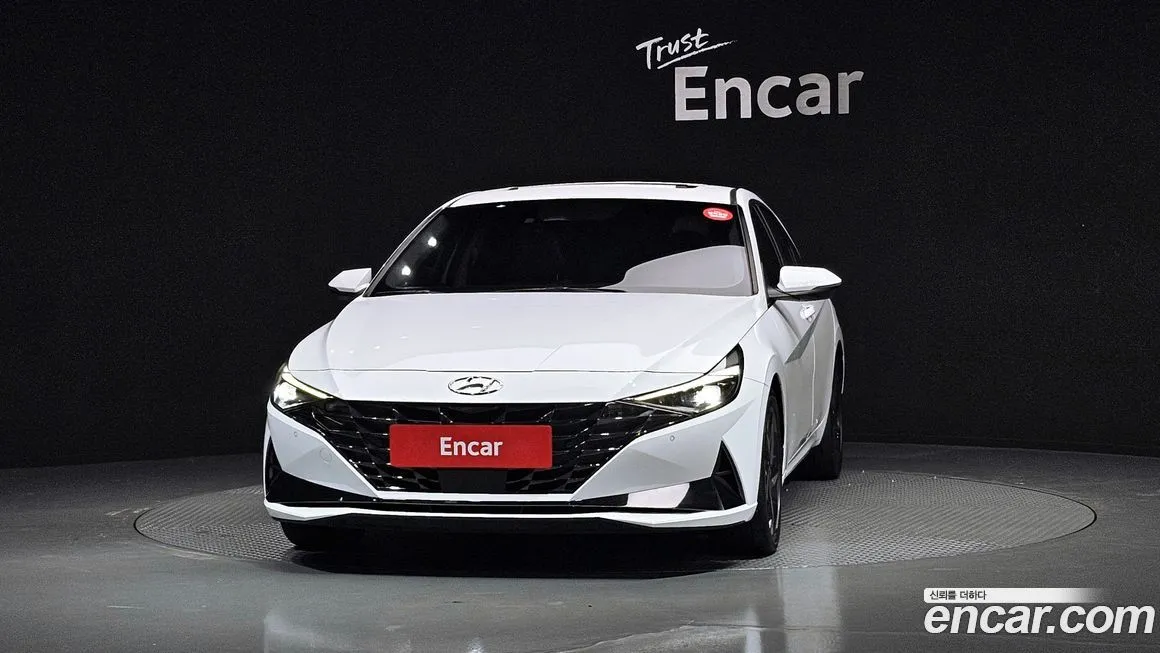 Hyundai AVANTE — фото 3