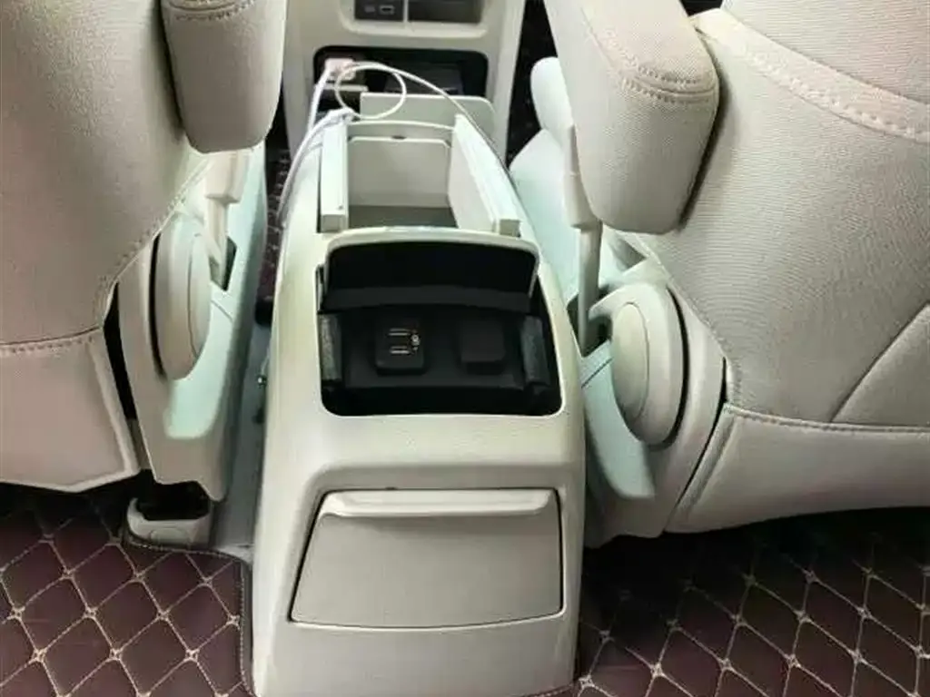 Buick GL8 — фото 8