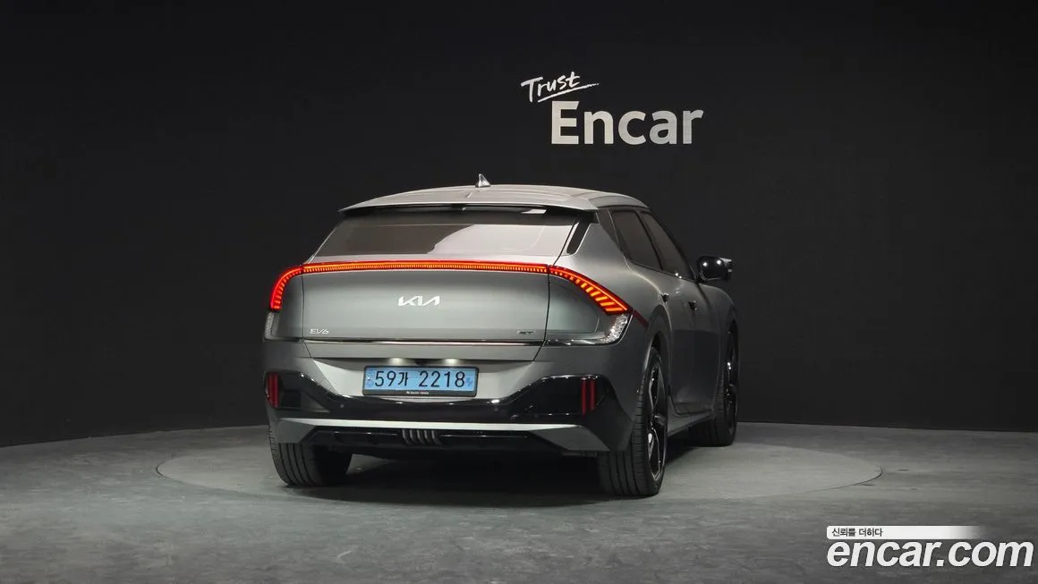 Kia EV6 — фото 4