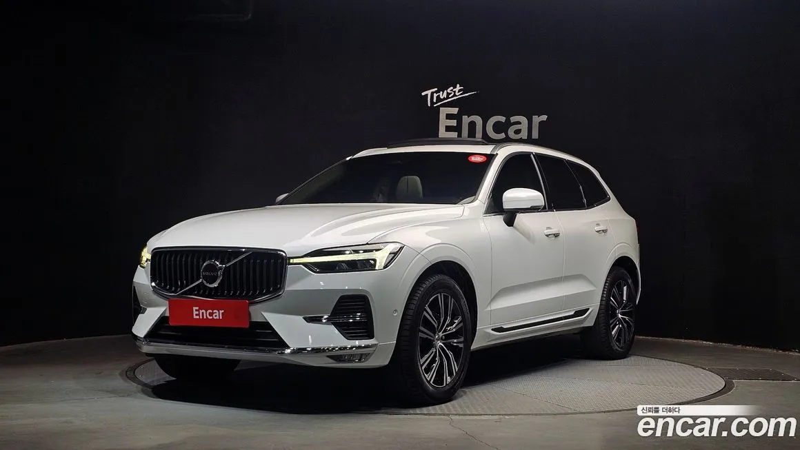 Volvo XC60 — фото 1