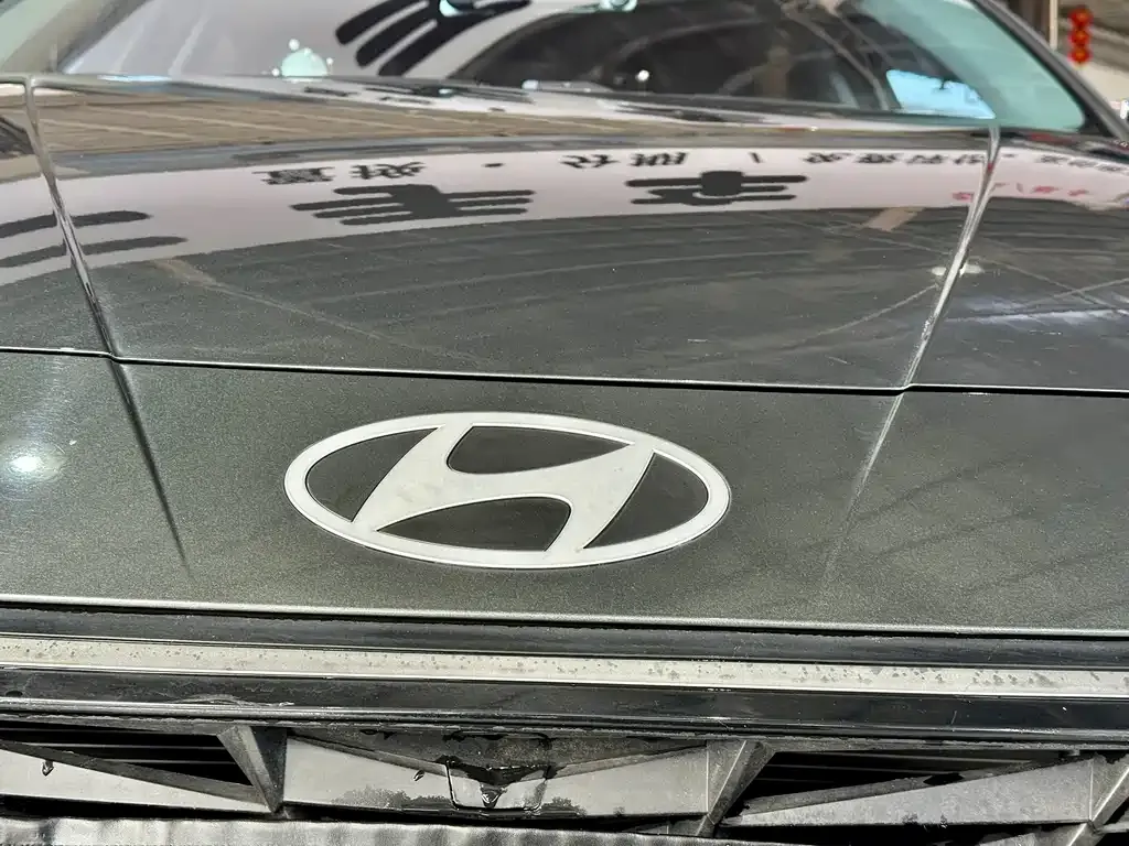 Hyundai Elantra — фото 6