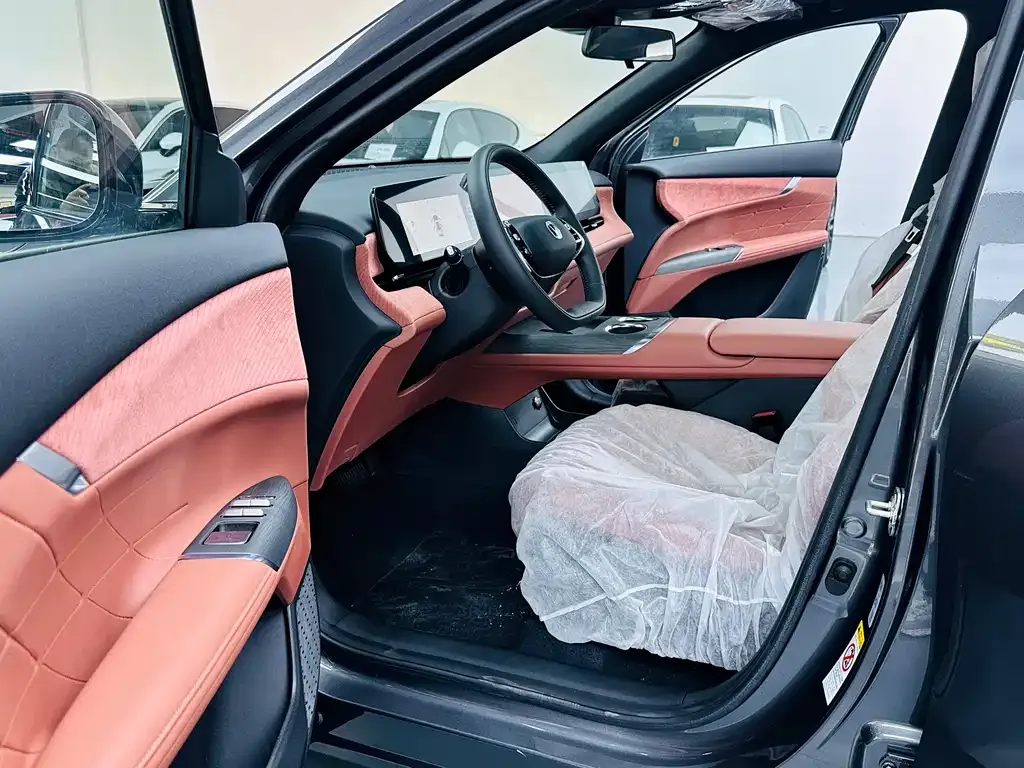 Changan CS75PLUS 2025 из CN, фото 4