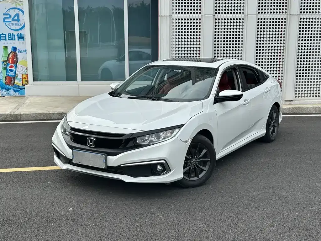 Honda Civic — фото 1