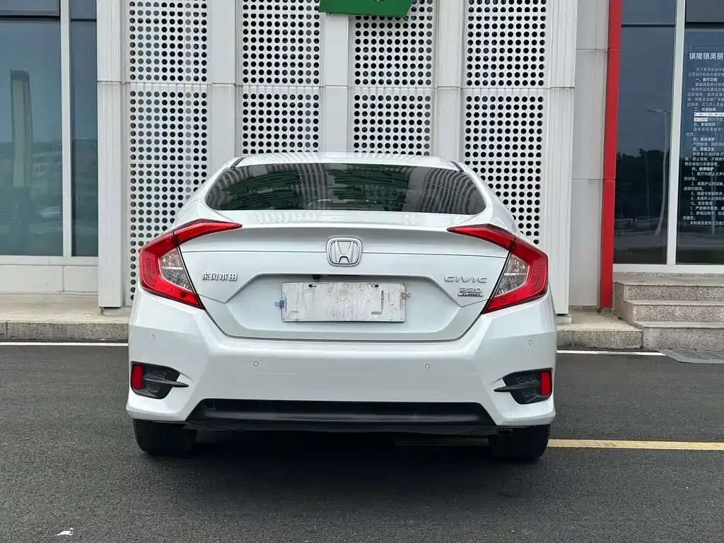 Honda Civic — фото 6