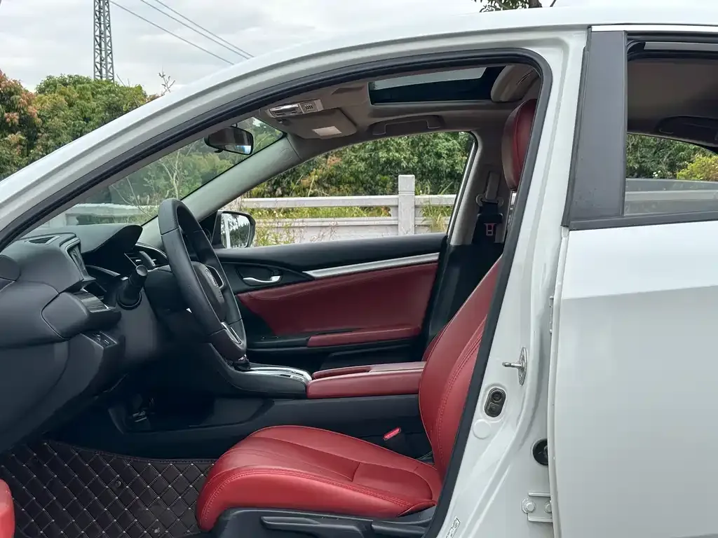 Honda Civic — фото 7