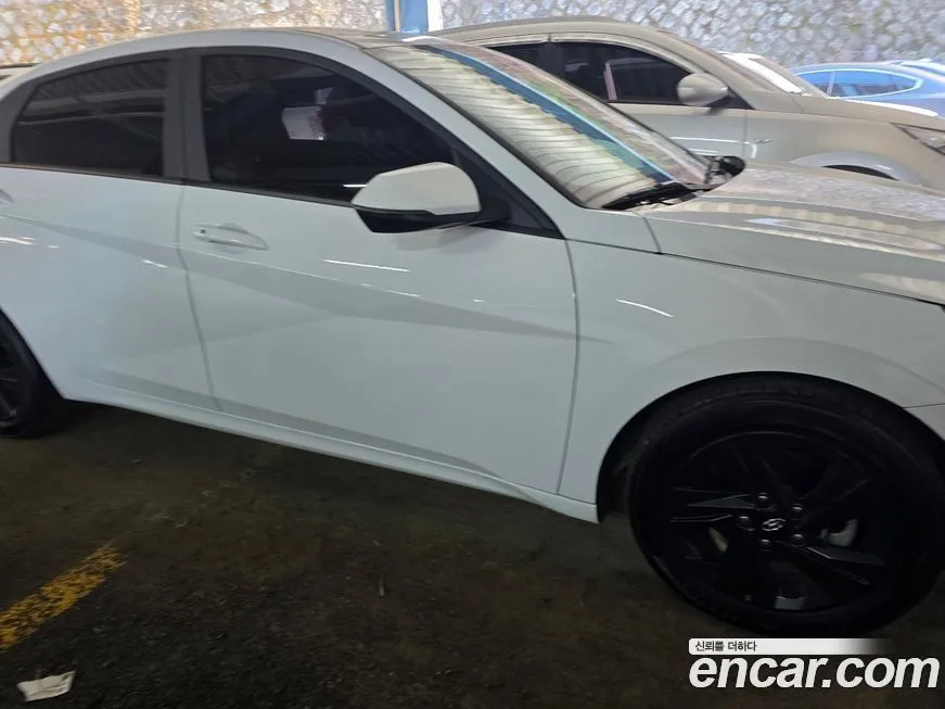 Hyundai AVANTE — фото 3