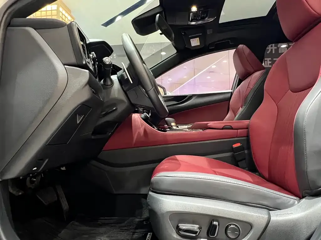 Lexus NX 2024 из CN, фото 2