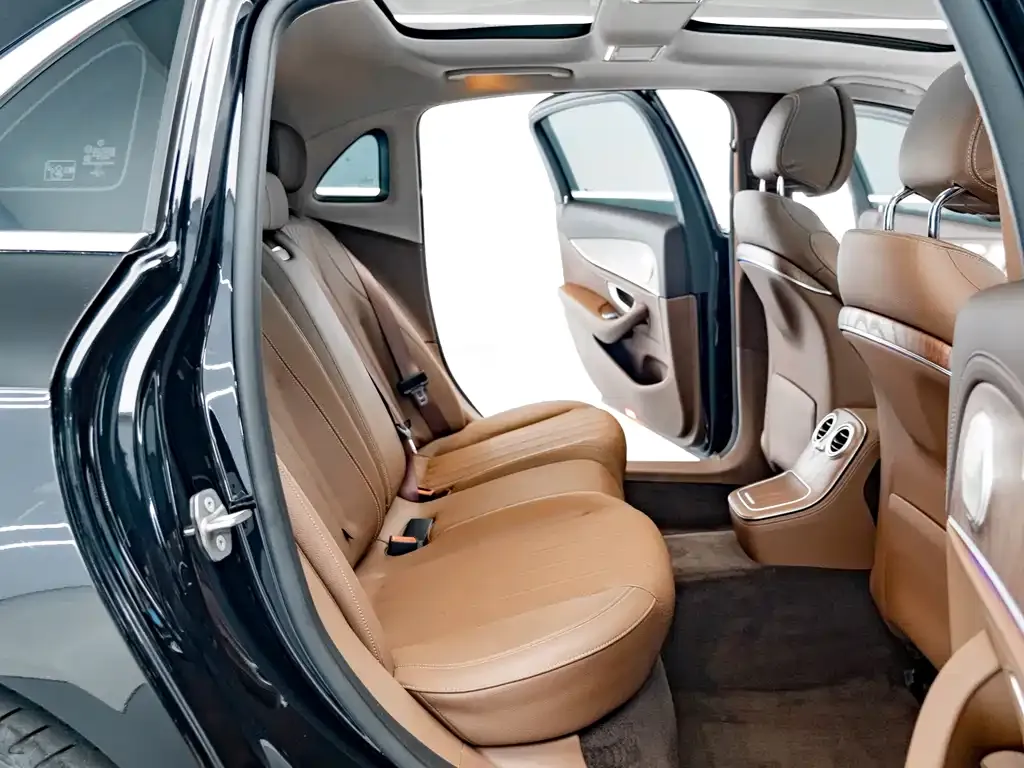 Mercedes-Benz E-Class 2023 из CN, фото 8