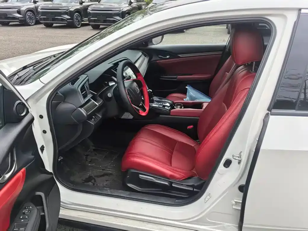 Honda Civic — фото 4