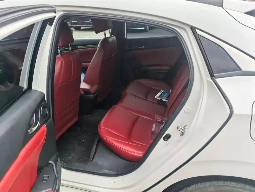 Honda Civic — фото 6