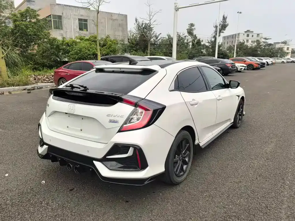 Honda Civic — фото 8