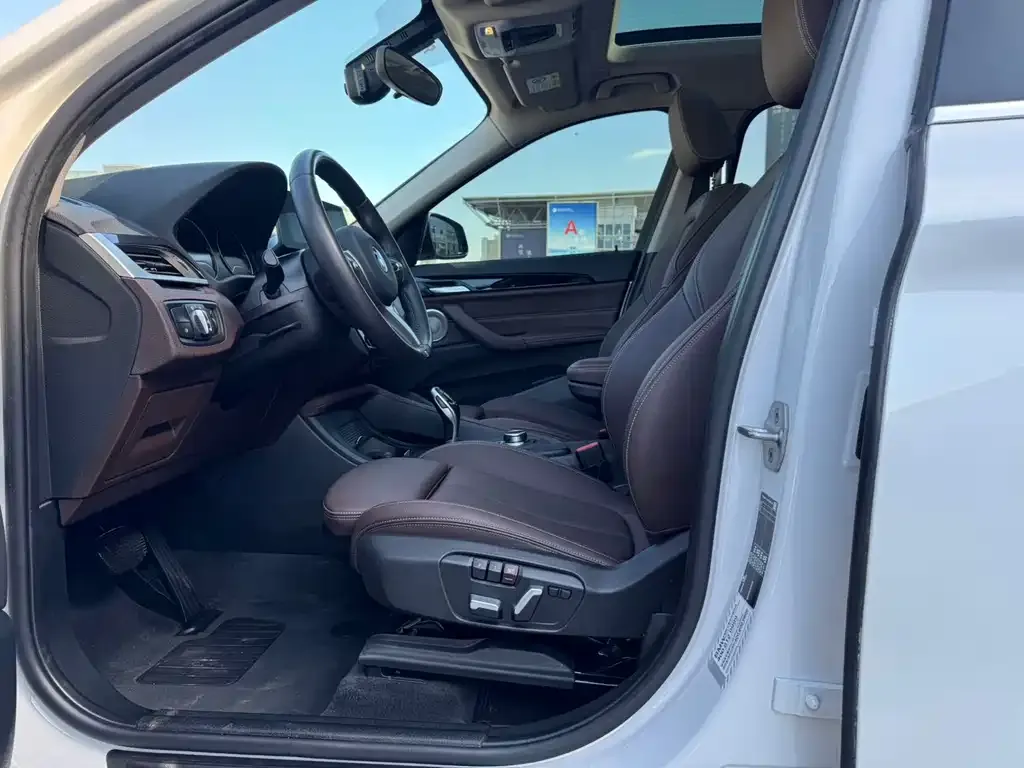 BMW X1 2022 из CN, фото 5