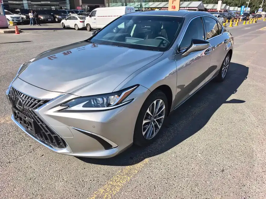 Lexus ES 2024 из CN, фото 1