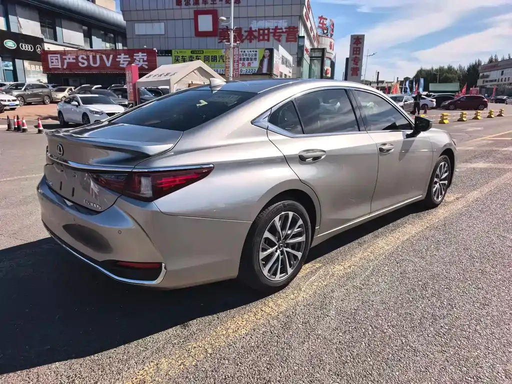 Lexus ES 2024 из CN, фото 10