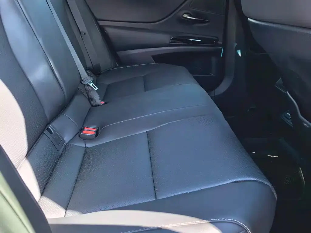 Lexus ES 2024 из CN, фото 9