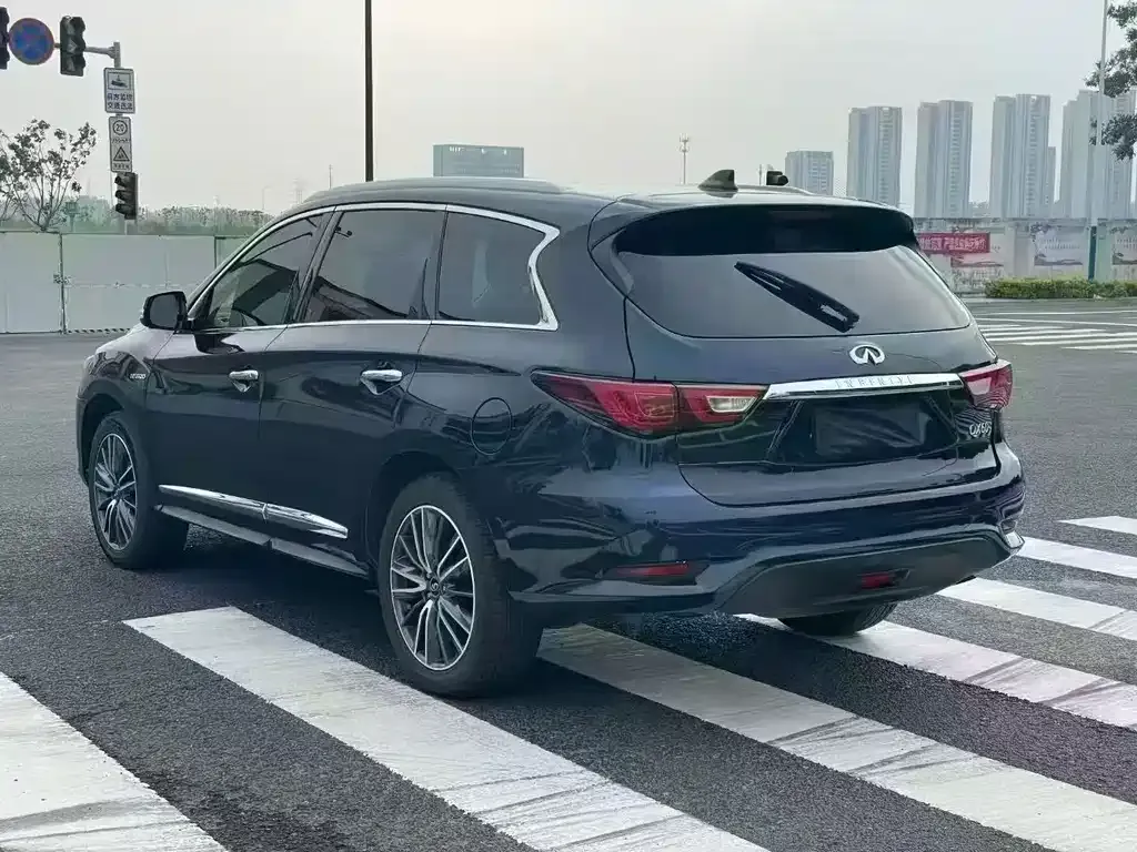 Infiniti QX60 (Import) — фото 8