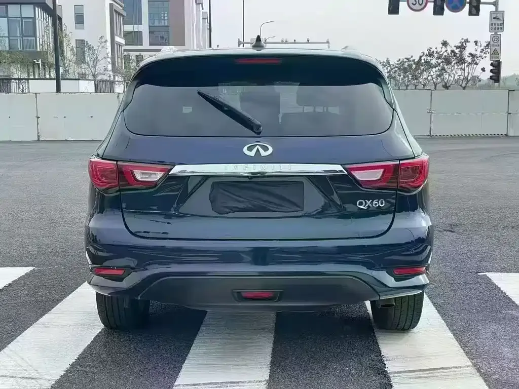 Infiniti QX60 (Import) — фото 9