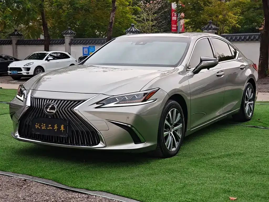 Lexus ES 2021 из CN, фото 1