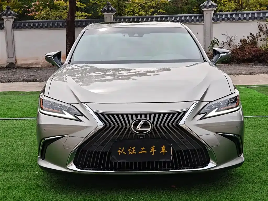Lexus ES 2021 из CN, фото 2