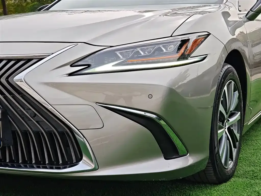 Lexus ES 2021 из CN, фото 9