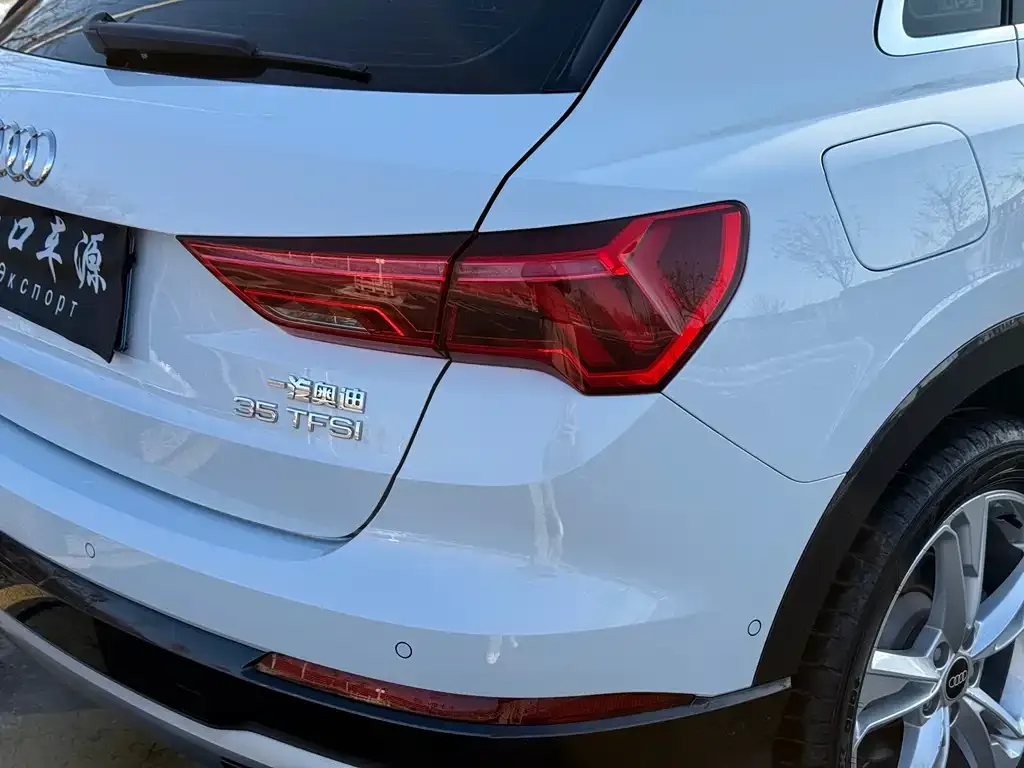 Audi Q3 2021 из CN, фото 10