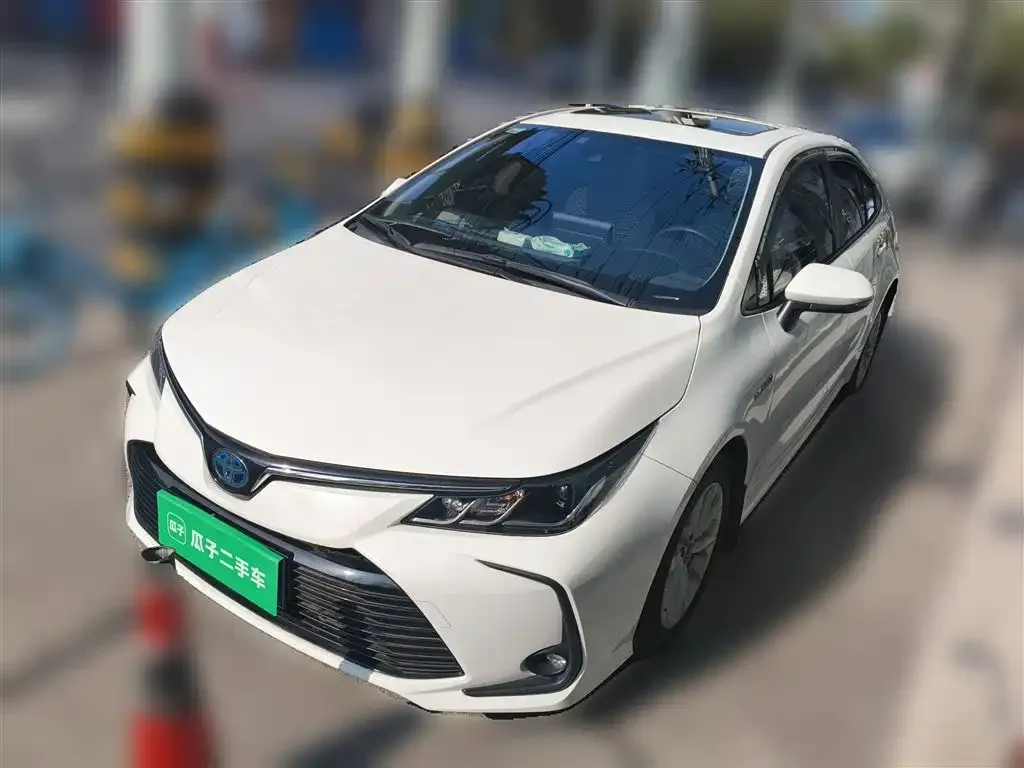 Toyota Corolla — фото 2