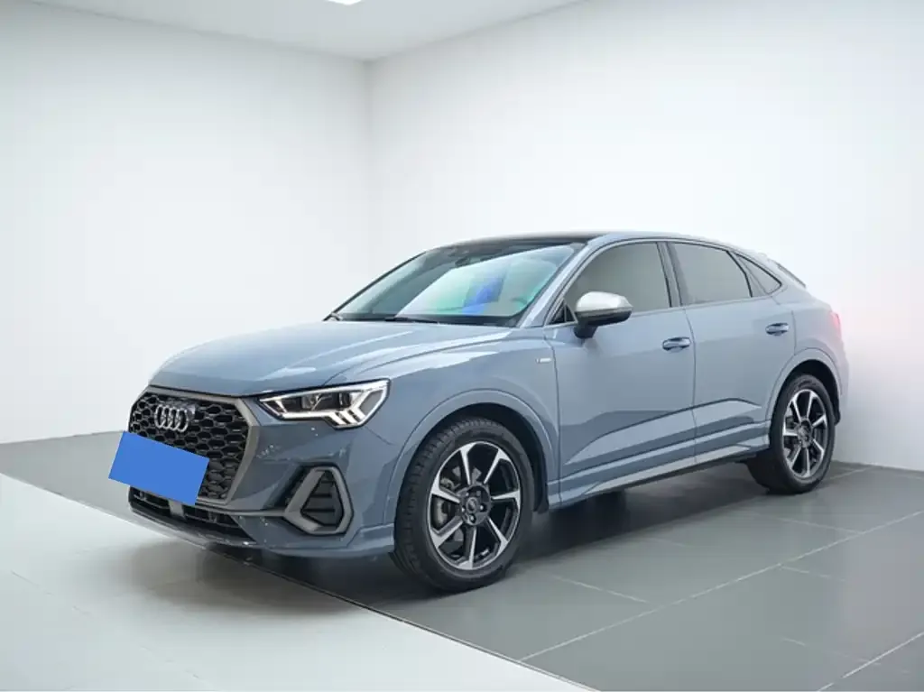 Audi Q3 Sportback — фото 1