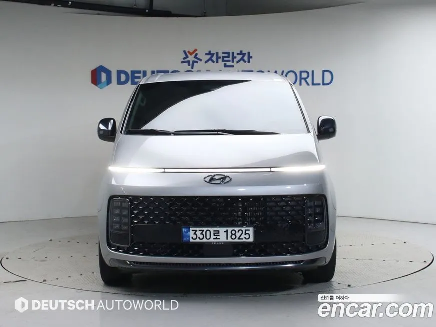 Hyundai Staria 2023 из KR, фото 3