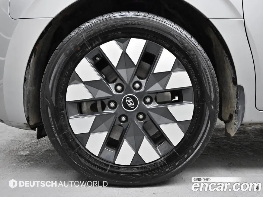 Hyundai Staria 2023 из KR, фото 5