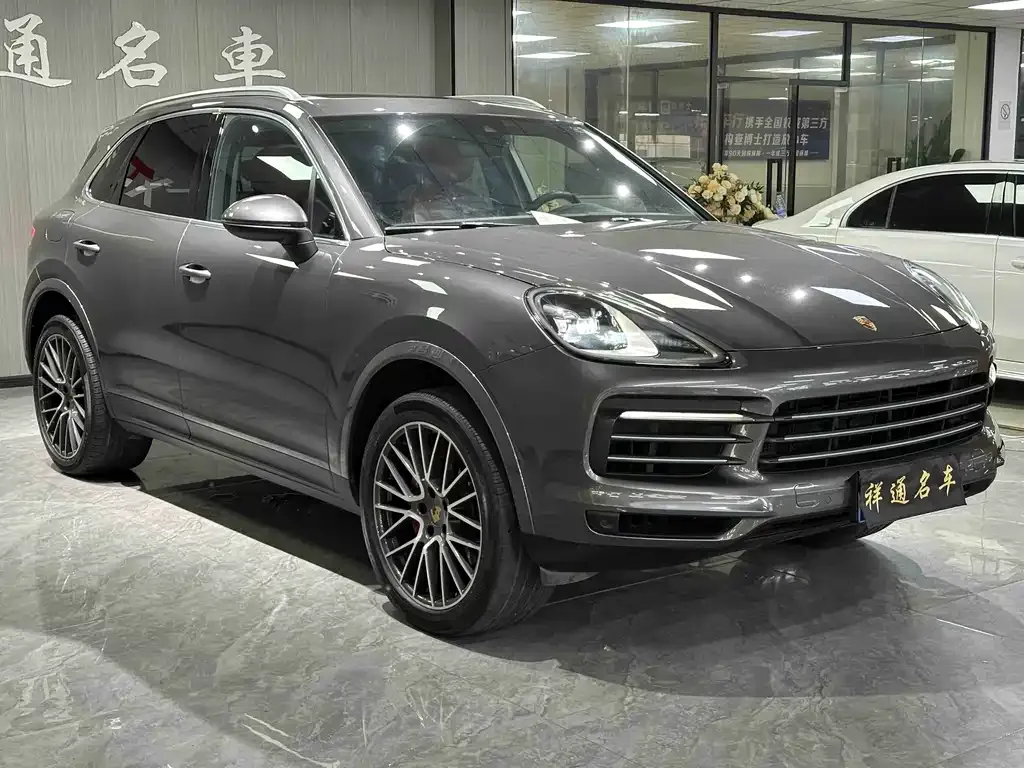 Porsche Cayenne — фото 2