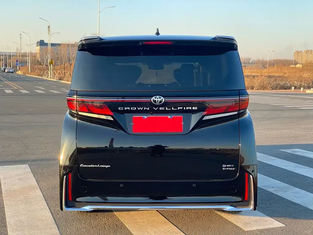 Toyota Vellfire — фото 7