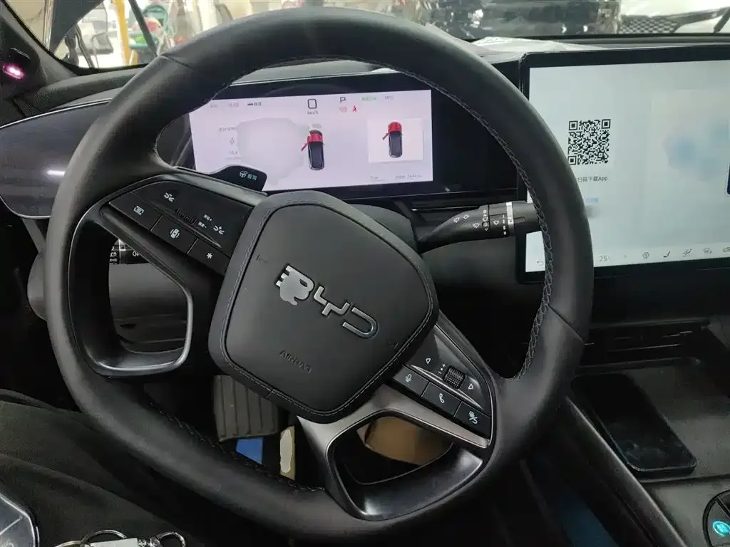 BYD Seal — фото 3