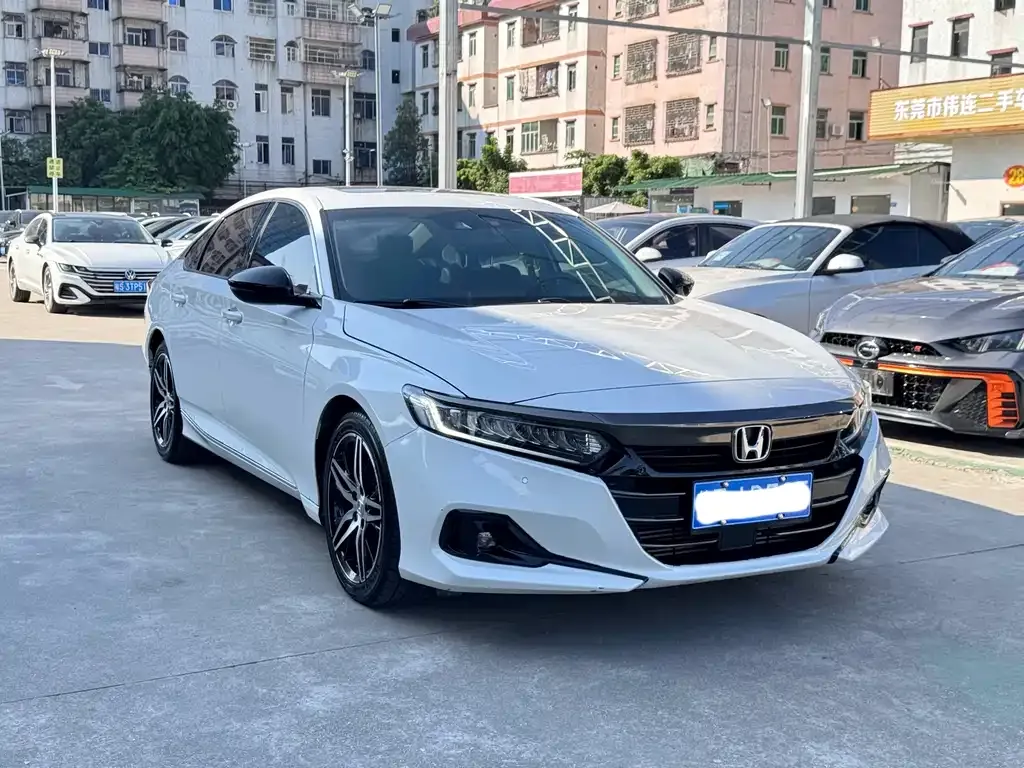 Honda Accord — фото 3