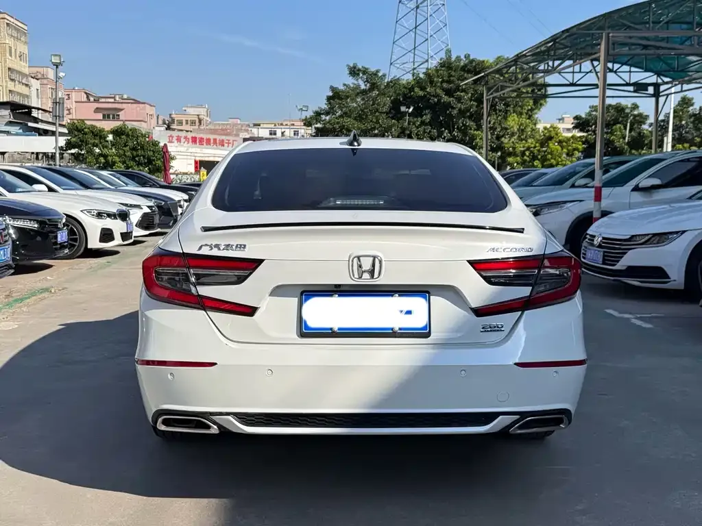 Honda Accord — фото 5