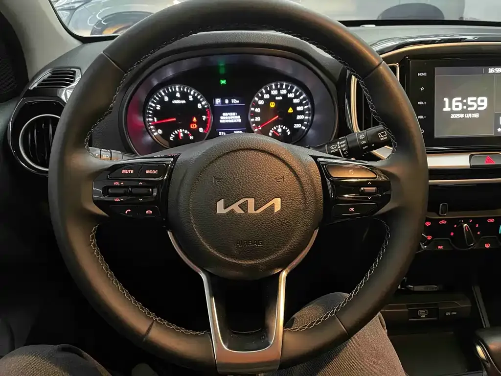 Kia KX1 2022 из CN, фото 8