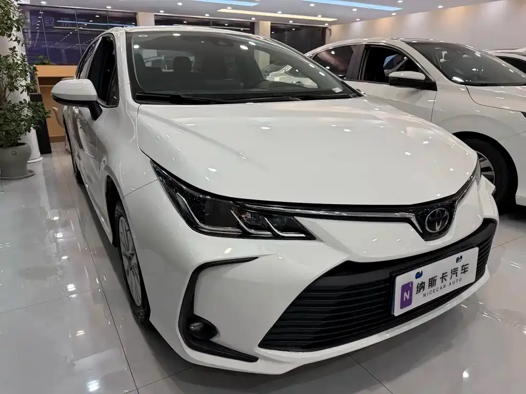 Toyota Corolla 2024 из CN, фото 2