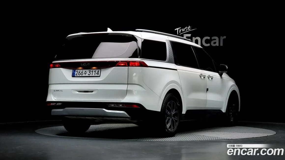 Kia Carnival 2023 из KR, фото 2