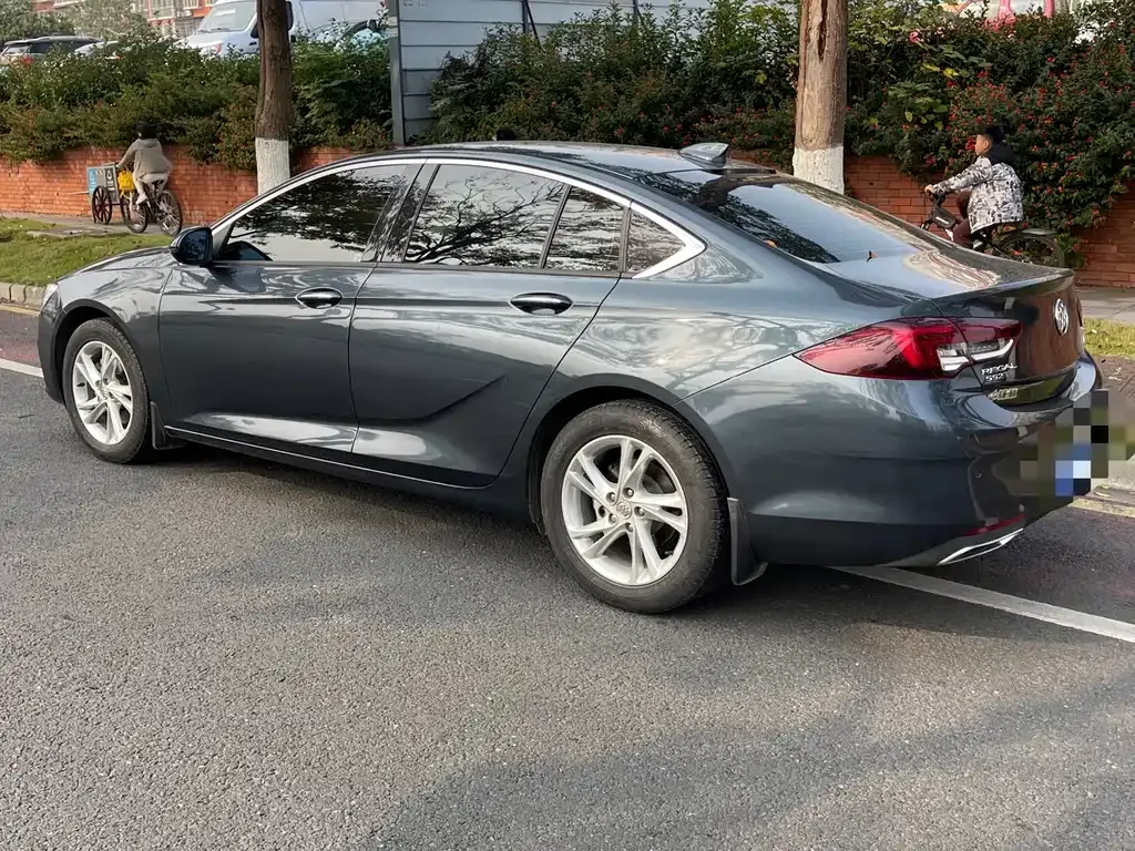 Buick Regal — фото 9