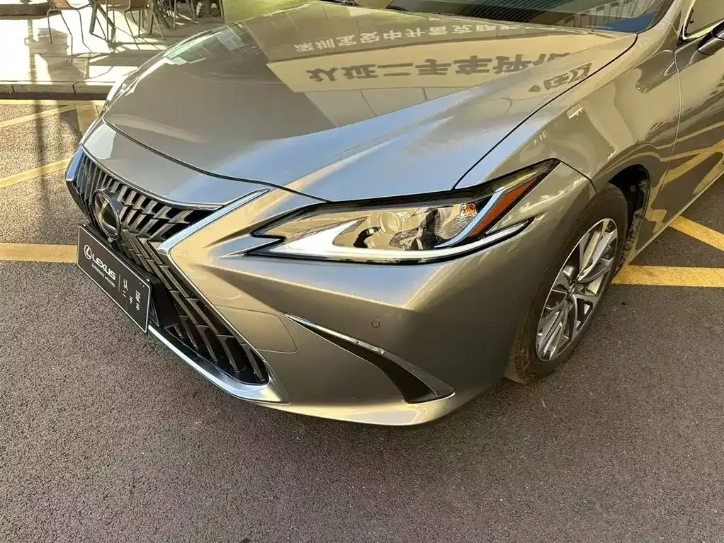Lexus ES — фото 2