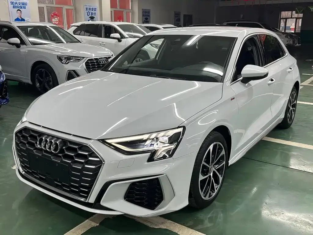 Audi A3 2021 из CN, фото 1