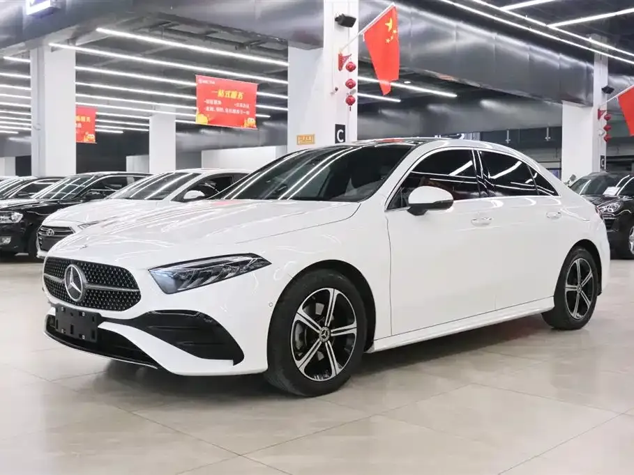 Mercedes-Benz A-Class — фото 1