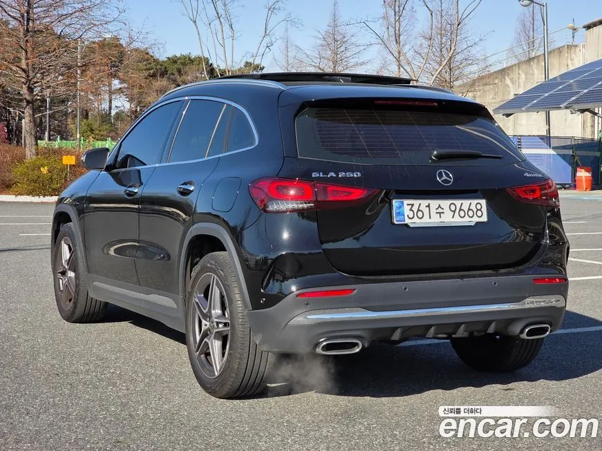 Mercedes-Benz GLA-Class — фото 2