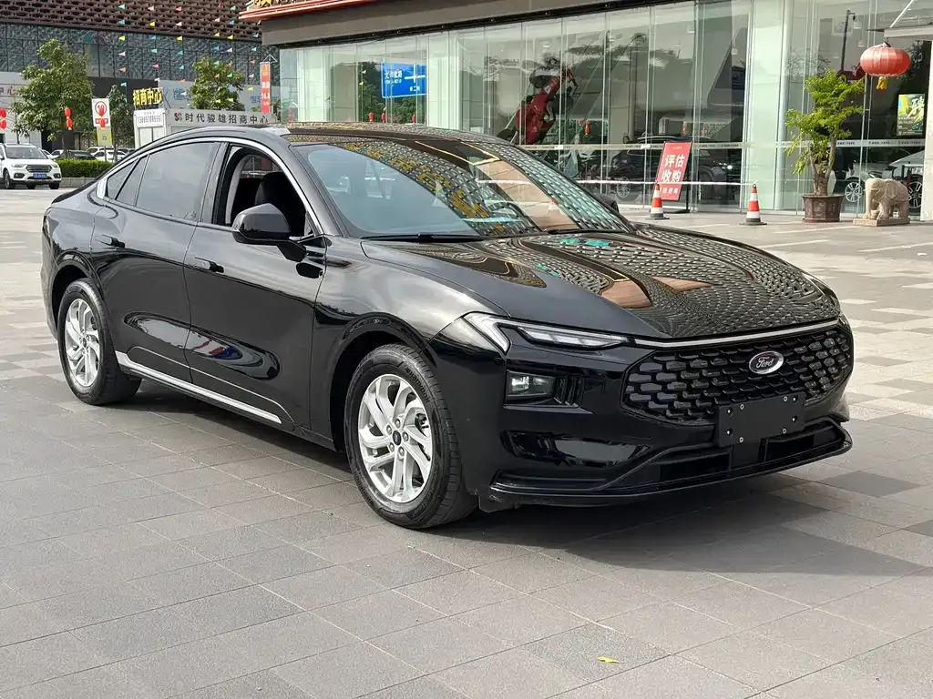 Ford Mondeo 2023 из CN, фото 3