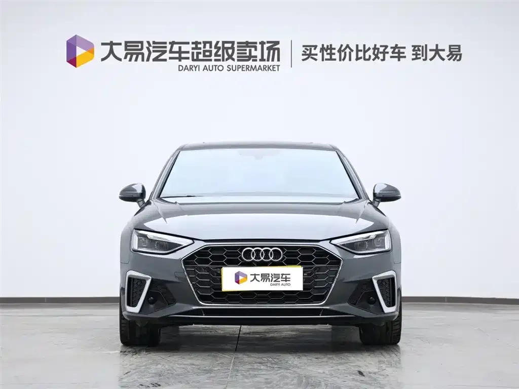 Audi A4L 2022 из CN, фото 2