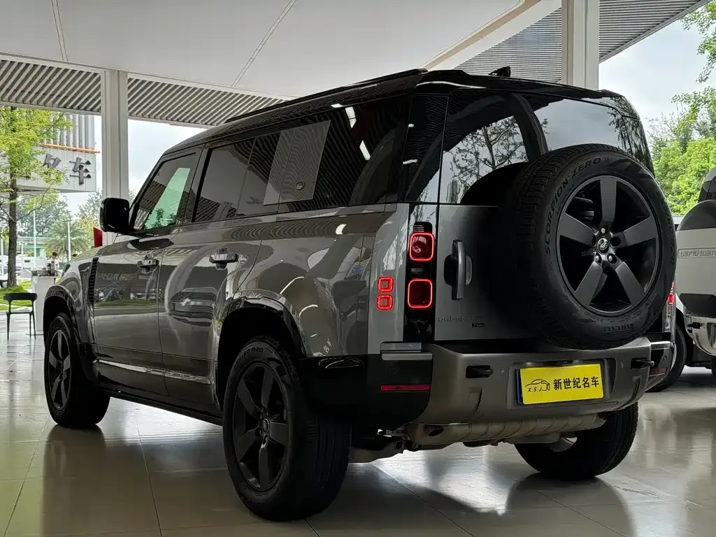Land Rover Defender — фото 4