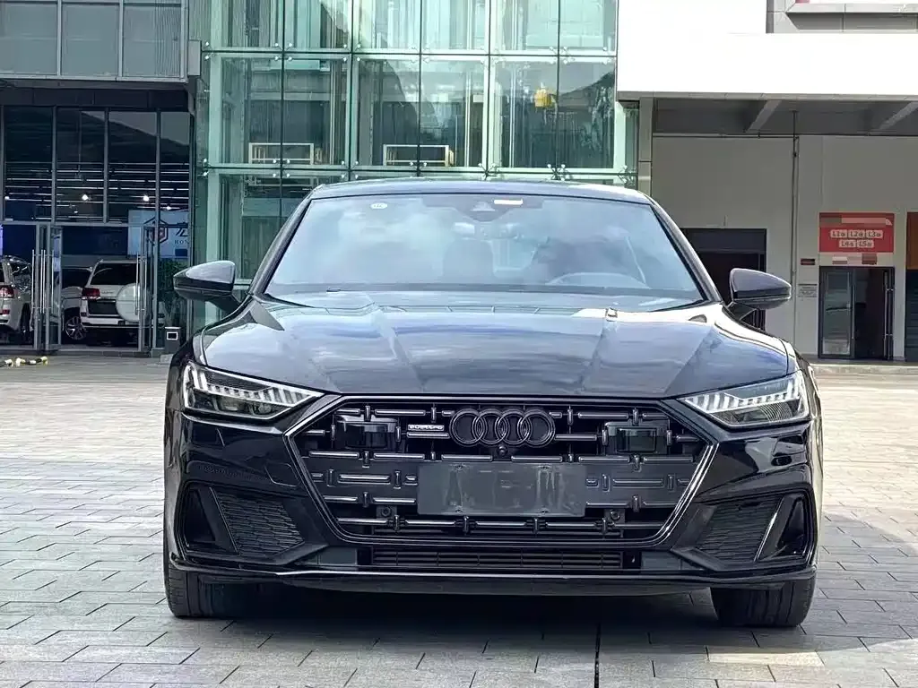 Audi A7L 2023 из CN, фото 2