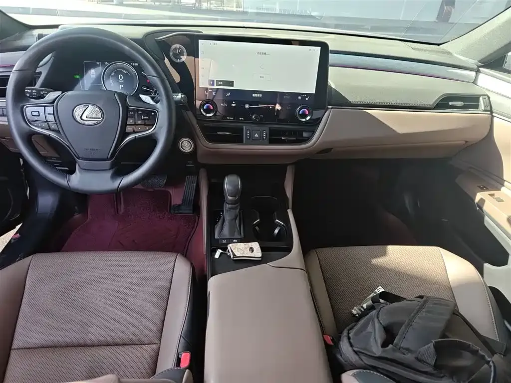 Lexus ES 2025 из CN, фото 6