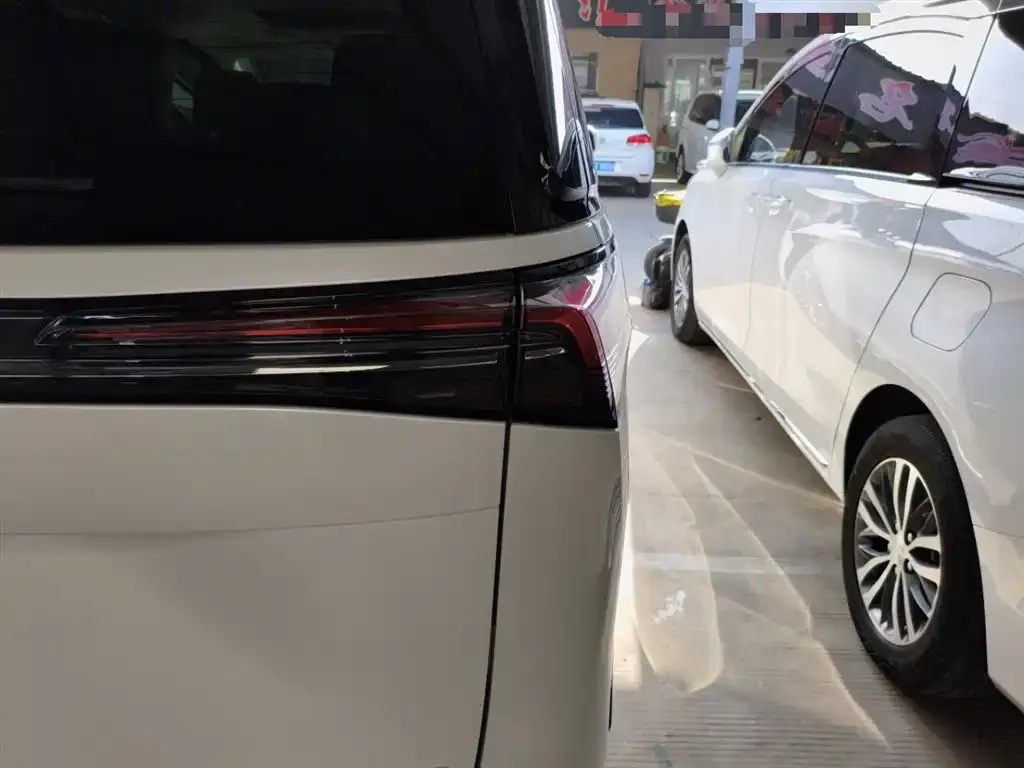 Buick GL8 Hybrid 2025 из CN, фото 8