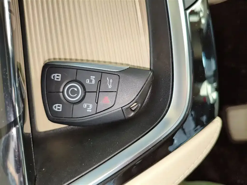 Buick GL8 Hybrid 2025 из CN, фото 9