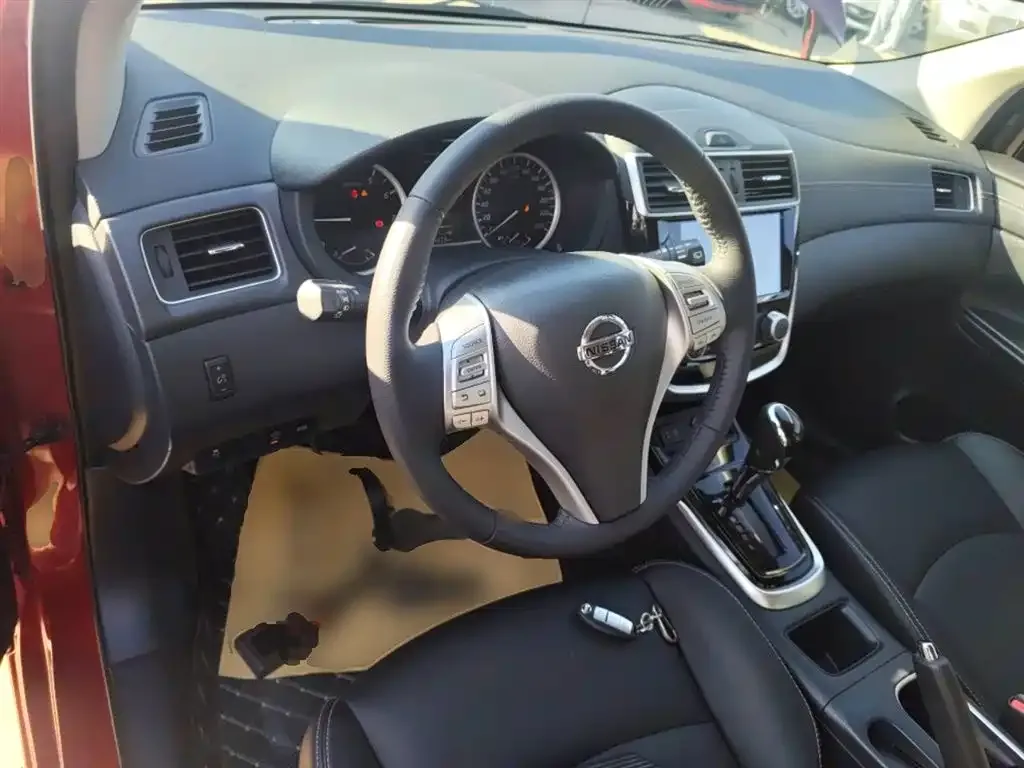 Nissan Tiida 2022 из CN, фото 10